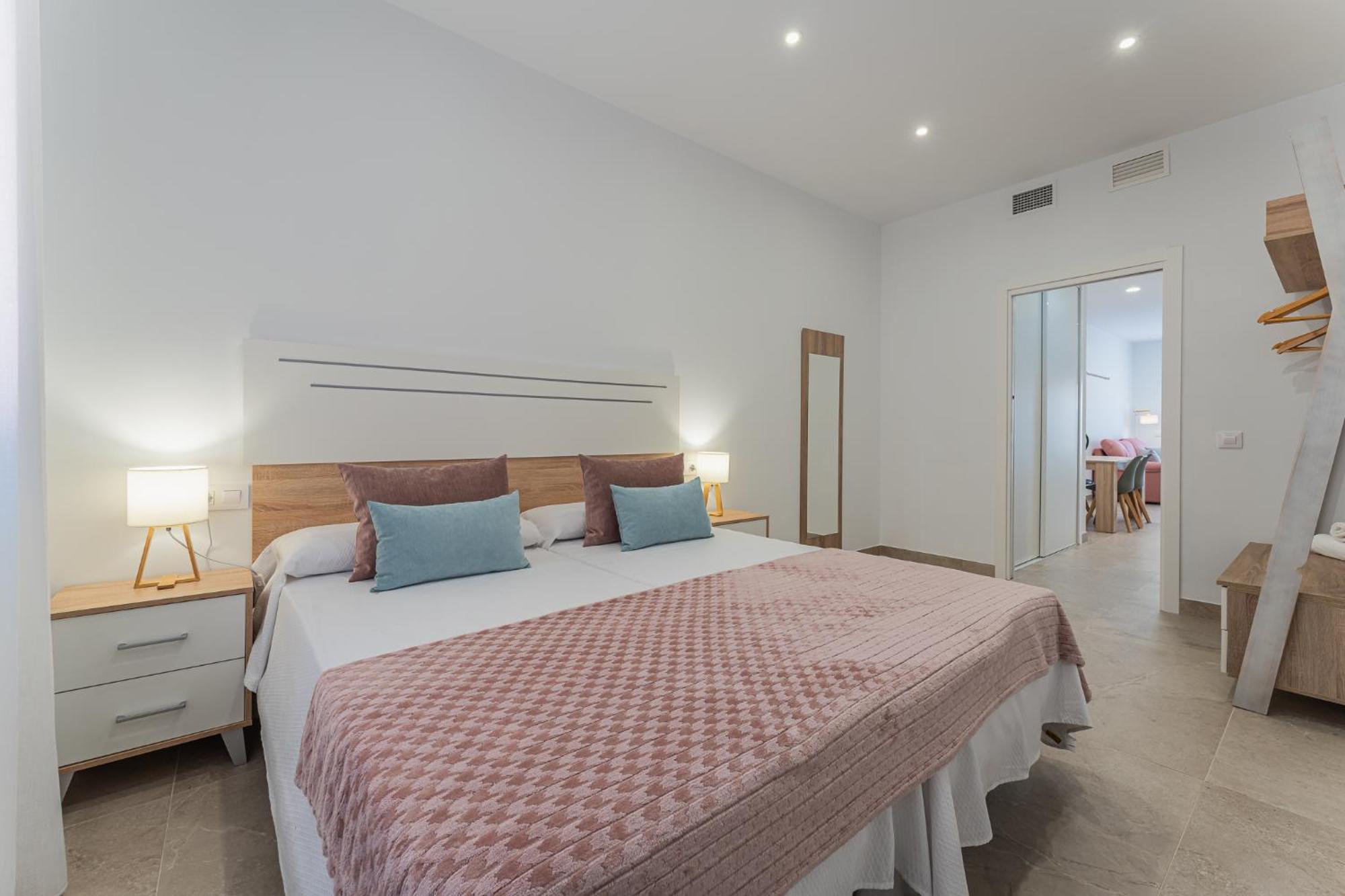 Cmdreams Platinium- Apartamentos Turisticos En El Centro De Мерида Экстерьер фото