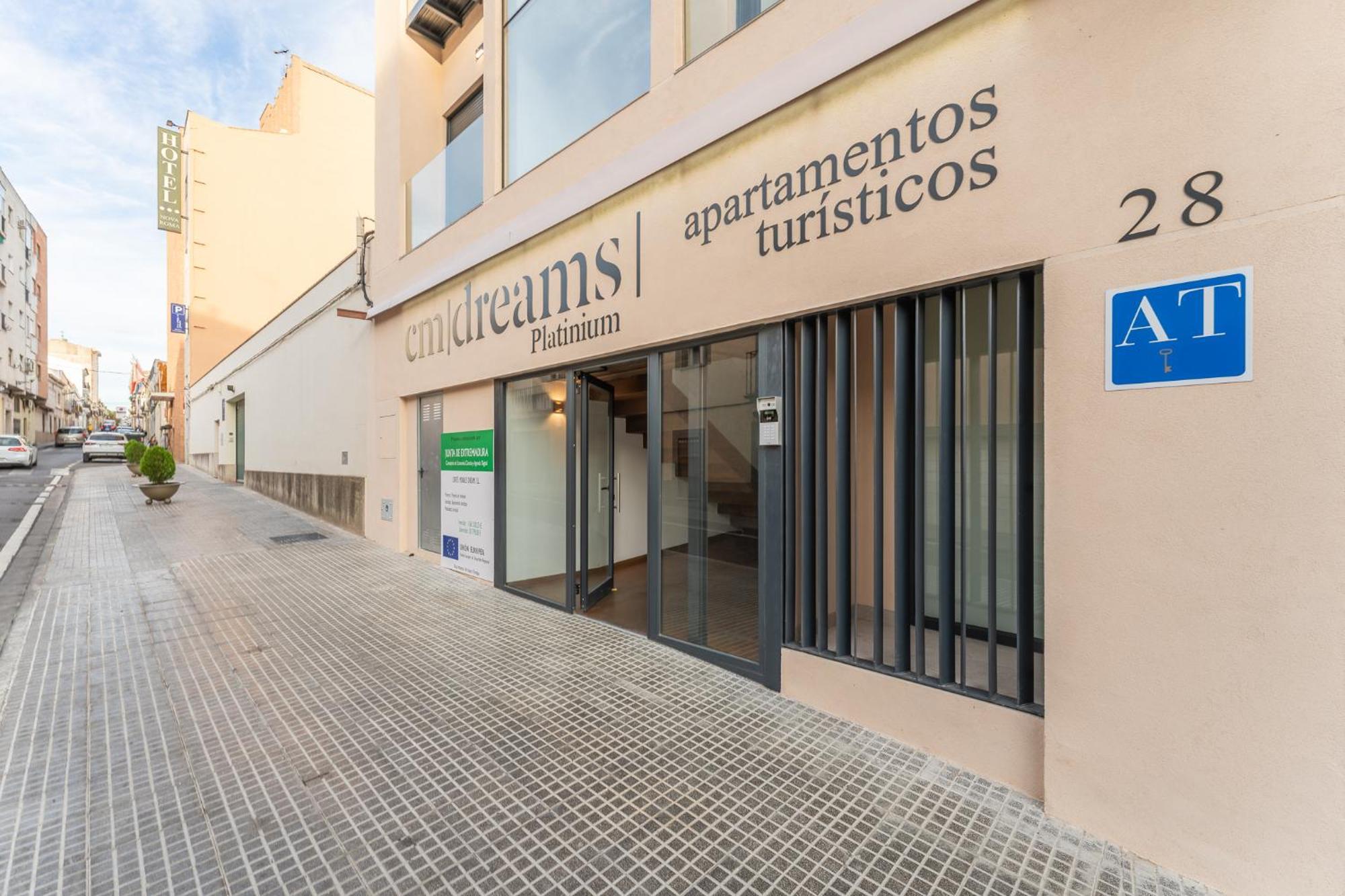 Cmdreams Platinium- Apartamentos Turisticos En El Centro De Мерида Экстерьер фото